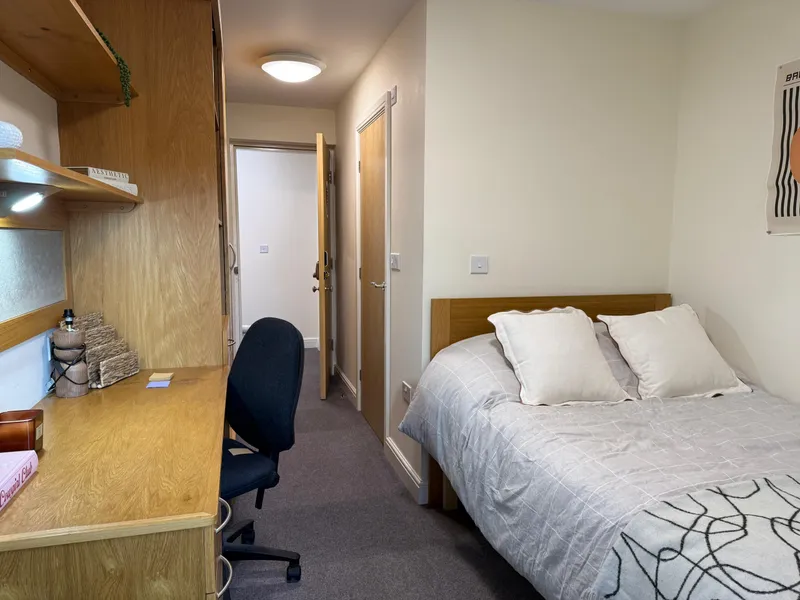 Longdales Lodge // Lincoln Bishop // 6 Bed all Ensuite - Image 12